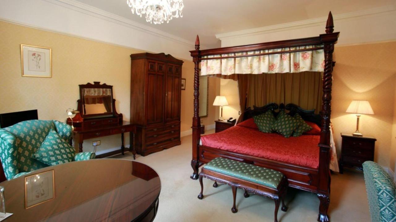 Отель Barberstown Castle Straffan Экстерьер фото